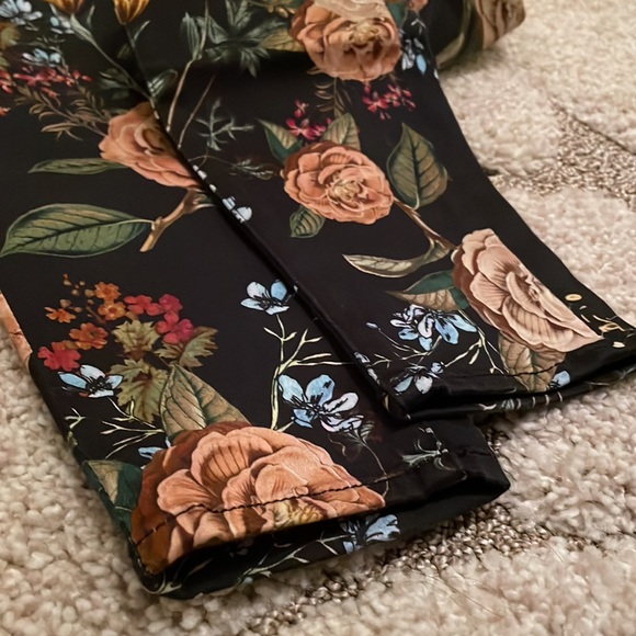 7 For All Mankind  Floral Skin Jean (Mid-Waist) - Picture 5 of 11